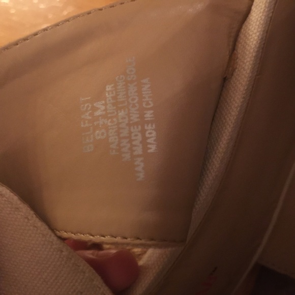 JustFab Belfast cream &tan zipper back wedges NWOT size 8 1/2 - Picture 7 of 8